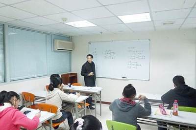 用產(chǎn)品和服務打動教育培訓消費者——前程教育的教育信息服務之道